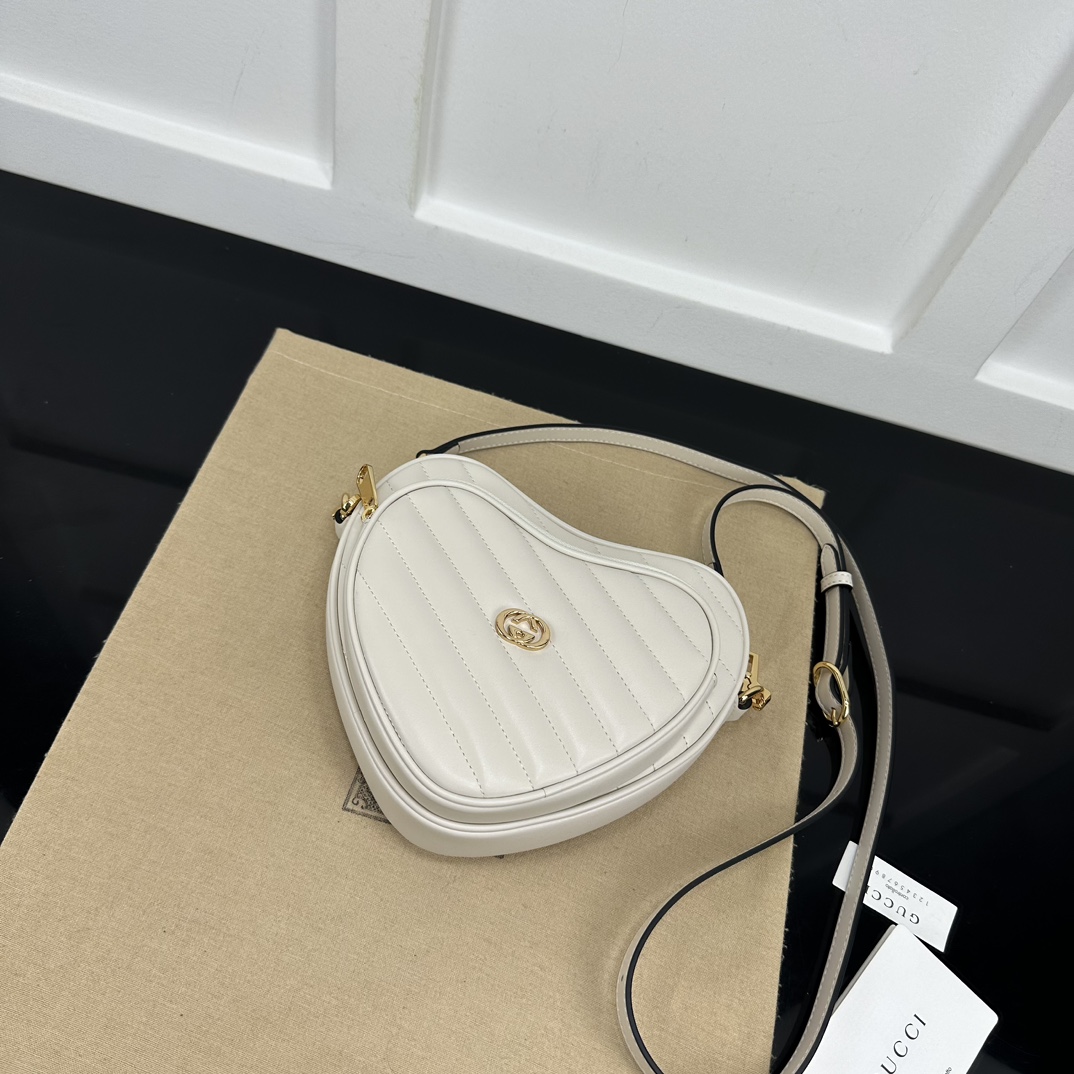 Gucci Satchel Bags